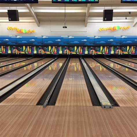 Spin Alley Bowling Center .